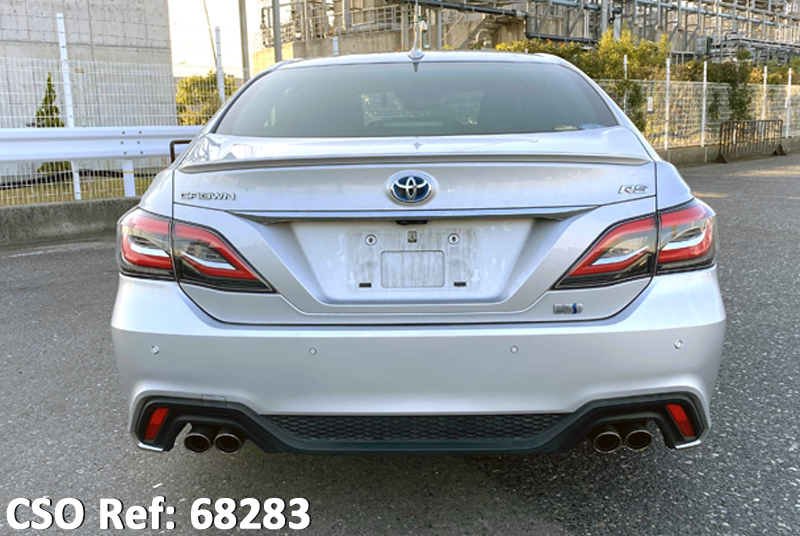 Used Toyota Crown Sedans 2018 model in Silver Used Cars Stock 68283